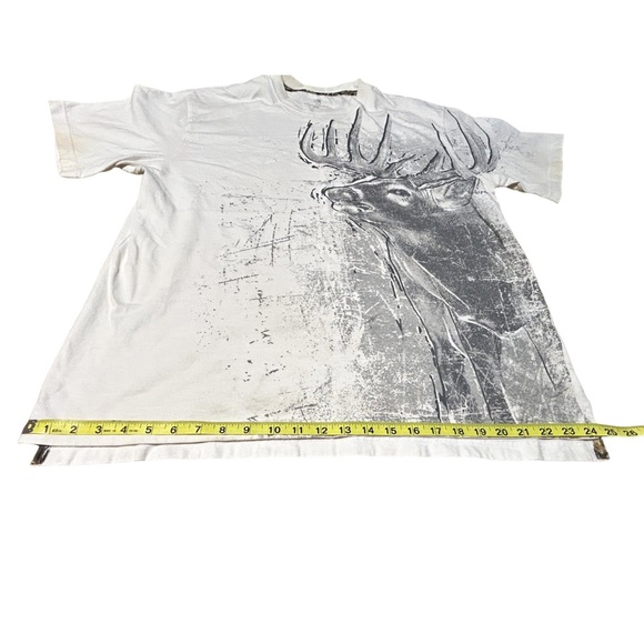 Legendary XL Deer Buck Graphic Tee Distressed Camo Trim Hunting - Picture 6 of 14